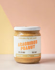 Un pot de beurre d'arachides et sel de mer de Logan petit lot.