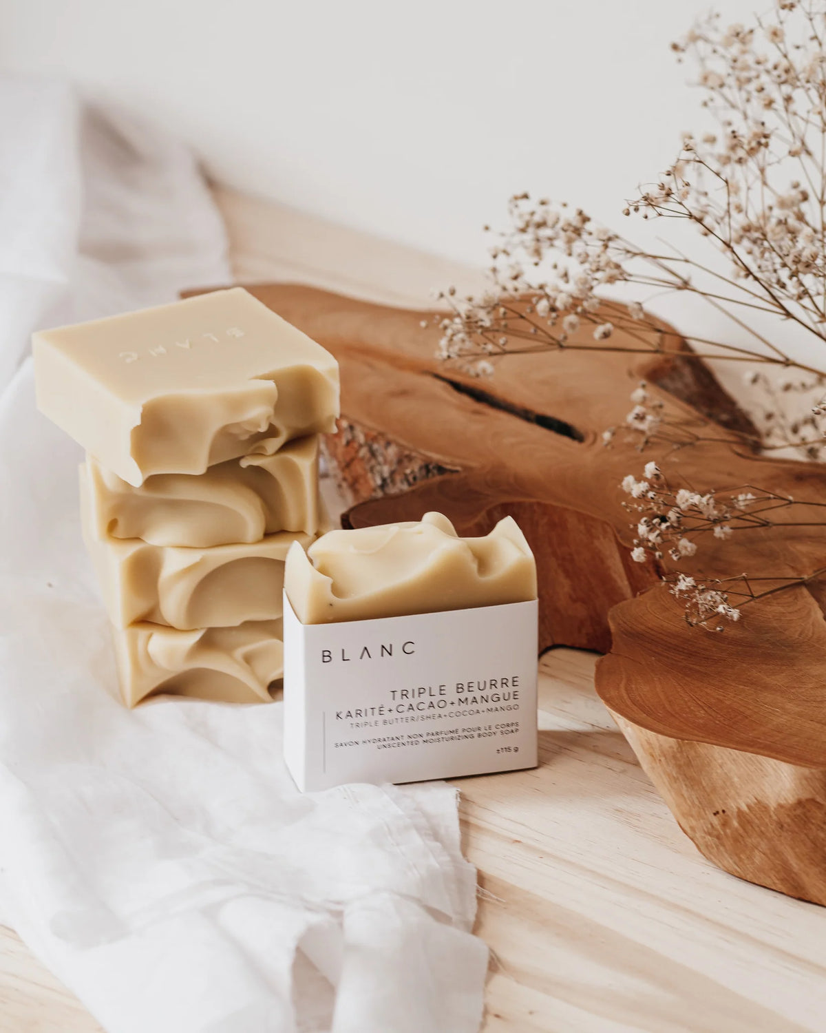 savon-hydratant-triple-beurre-karite-cacao-mangue-blanc-savonnerie-lifestyle