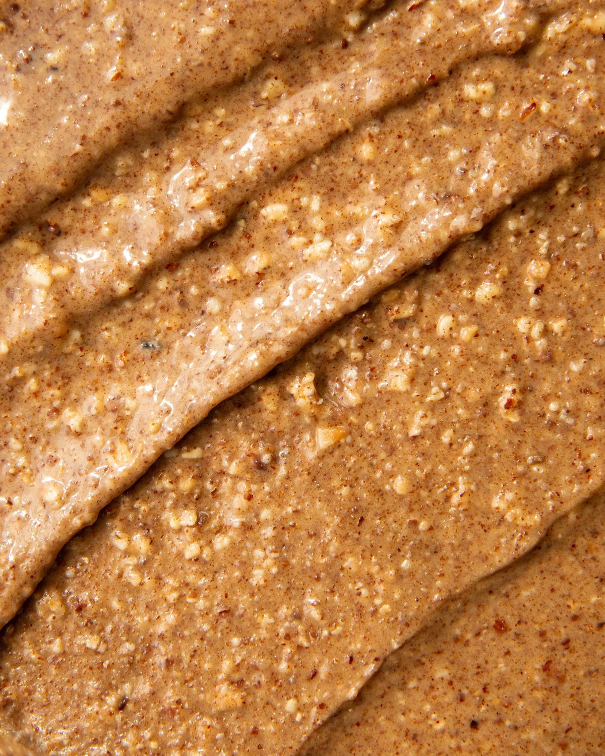 Une photo de la texture du beurre de pacanes et érable de Logan petit lot.