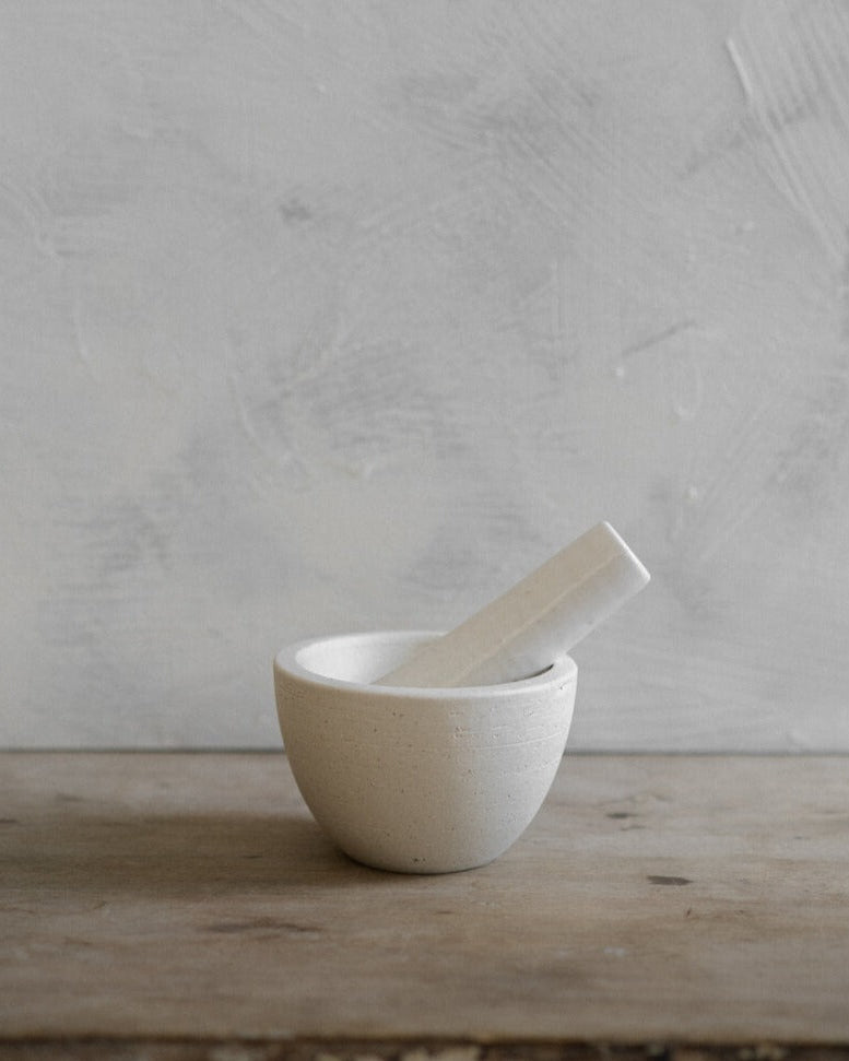 pilon-mortier-blanc-atelier-trema1